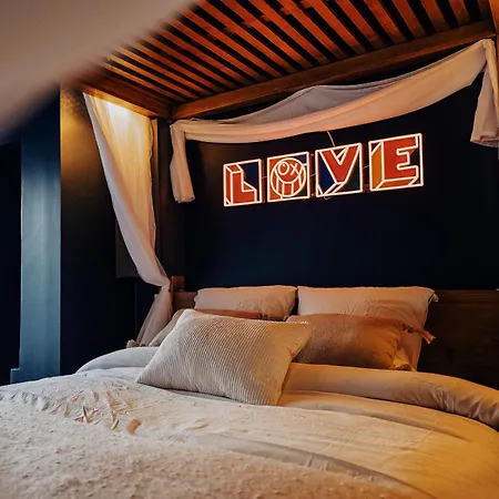Apartment L'eure De Luxure Loveroom In Normandy